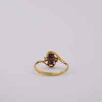 ring goud 9K met saffier