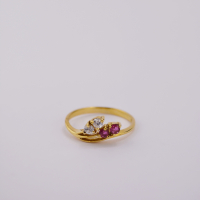 ring goud 9K met robijn en CZ