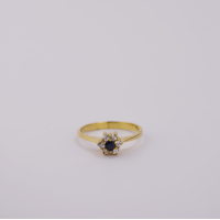 ring goud 9K met saffier en CZ