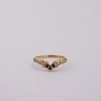 ring goud 9K met saffier en diamant