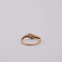 ring goud 9K met saffier en CZ