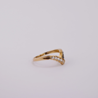 ring goud 9K met saffier en CZ