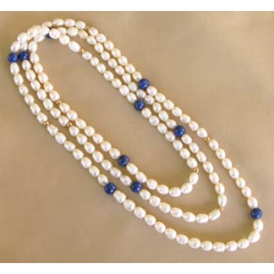 collier en perles d'eau douce et lapis lazuli