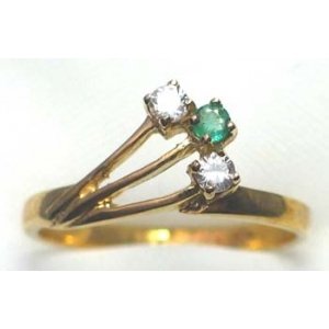 ring gold 9K wih emerald and CZ