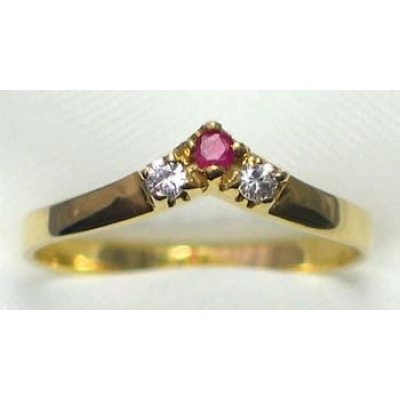 ring goud 9K met robijn en CZ