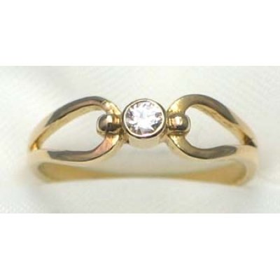 ring gold 9K with CZ