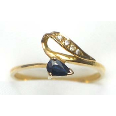 ring goud 9K met saffier en CZ