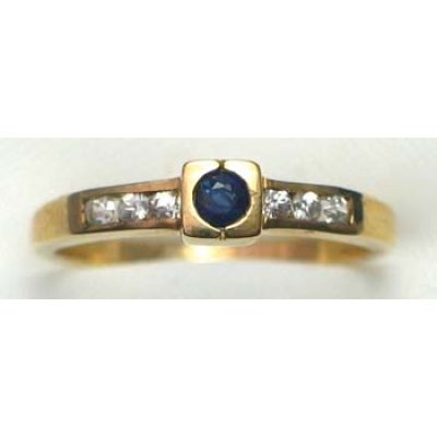 ring goud 9K met saffier en CZ