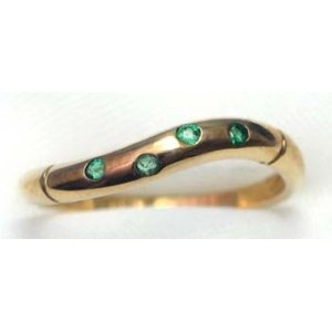 ring goud 9K met smaragd  