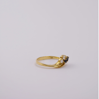 ring goud 9K met saffier en CZ